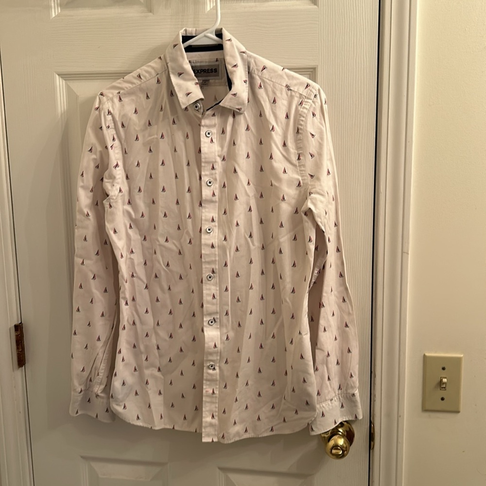 Express Fitted Dress Shirt Sailing Boat Design Button Down Shirt Preppy Sz Small